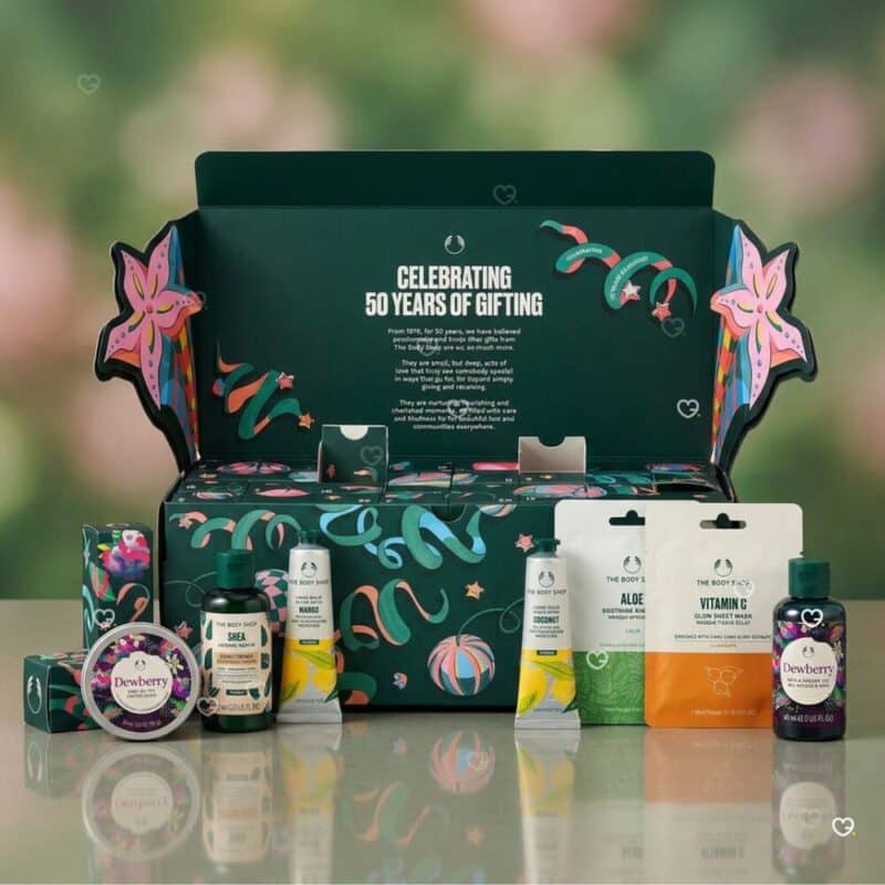 The Body Shop Adventskalender 2026 mit Haarpflege und Gesichtsmasken in Reisegröße