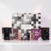 111Skin Adventskalender 2026 Inhalt mit sechs Masken, Seren und Gua Sha vor der silbernen Box