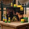 Effol Adventskalender 2026 im Stall mit effax Gamaschen-Wunder, Sommer-Huf-Gel und Friend-Snacks