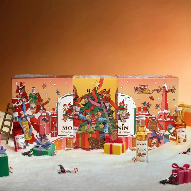 Monin Adventskalender 2026 geöffnet mit nummerierten Türchen