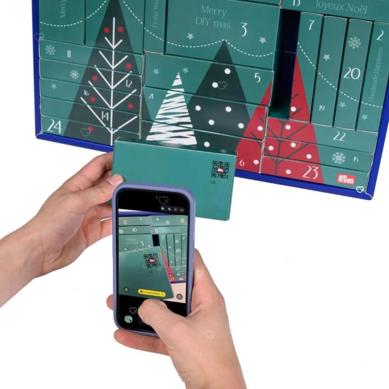 QR-Code-Tutorial des Prym DIY Adventskalenders 2026 am Smartphone