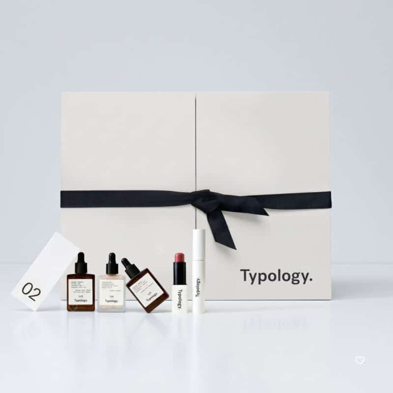 Typology Adventskalender 2026 Box mit Pflegeprodukten davor