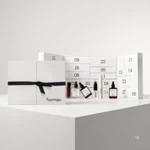 Typology Adventskalender 2026 geöffnet mit den Pflegeprodukten